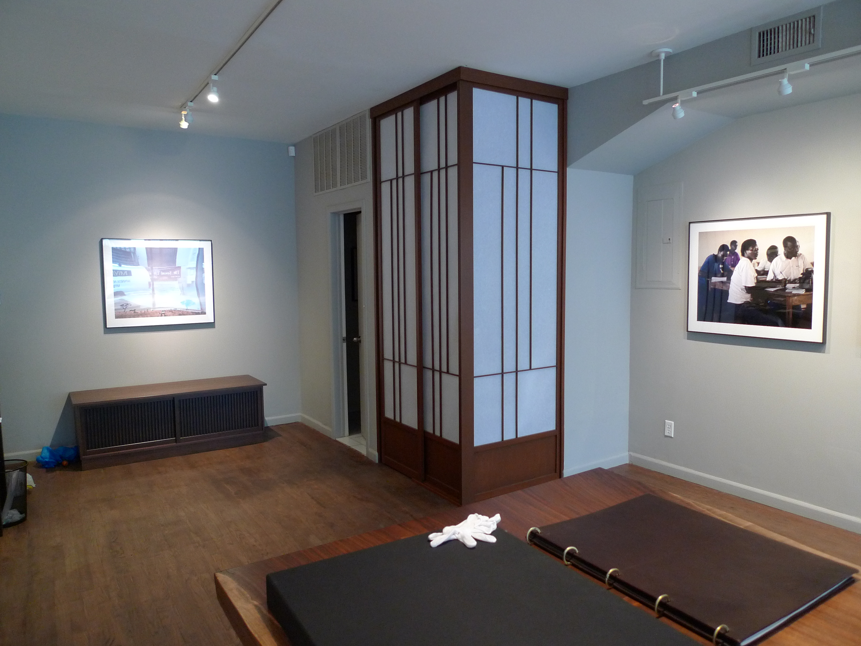 thumbnail image 2 of The Furniture King Shoji Screen Support Stands – Temporary Wall Divider Hardware (Screen Not Included) 2 of 6